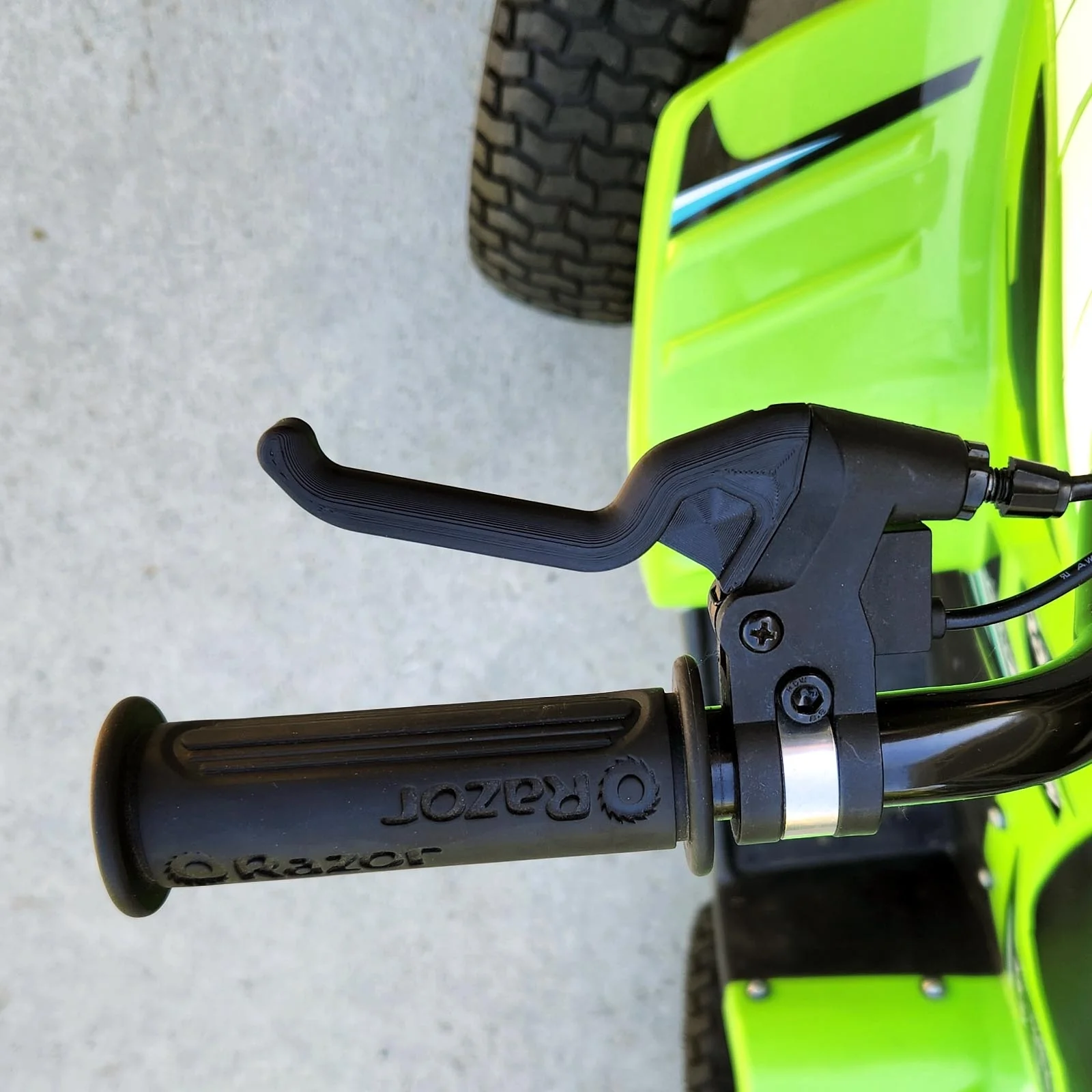 Razor Short-Reach Brake Lever - Black - Left and Right - Image 2